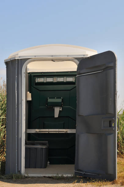 Affordable portable toilet rental in Skyline Acres, OH
